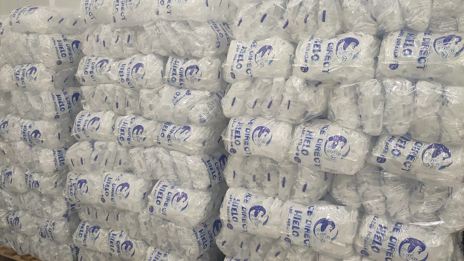 Fabricación de Cubitos de Hielo en Toledo Comunidad y Madrid, España